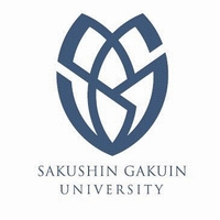 作新学院大学のチームエンブレム